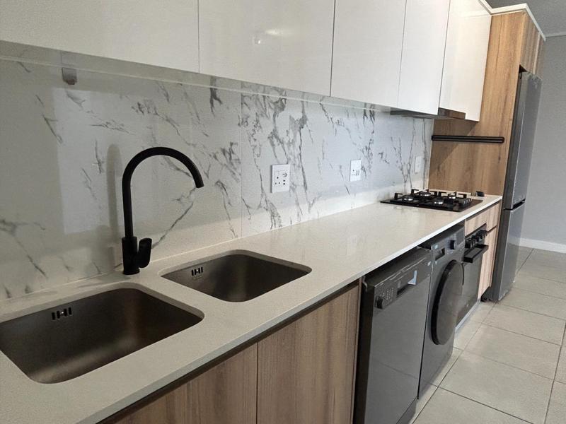 To Let 1 Bedroom Property for Rent in Sandown Western Cape